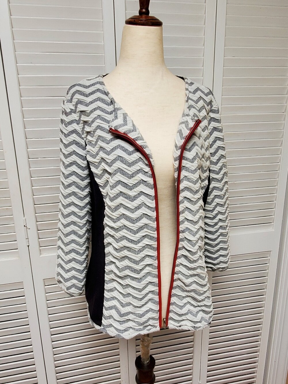 Pixley Gray & White Chevron Zip Jacket with Red Trim